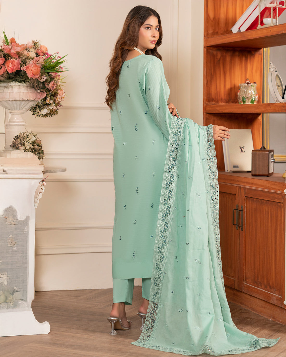 Amrish - Bana Doriya EMB Lawn - 3Pc - Vol-580- D-02