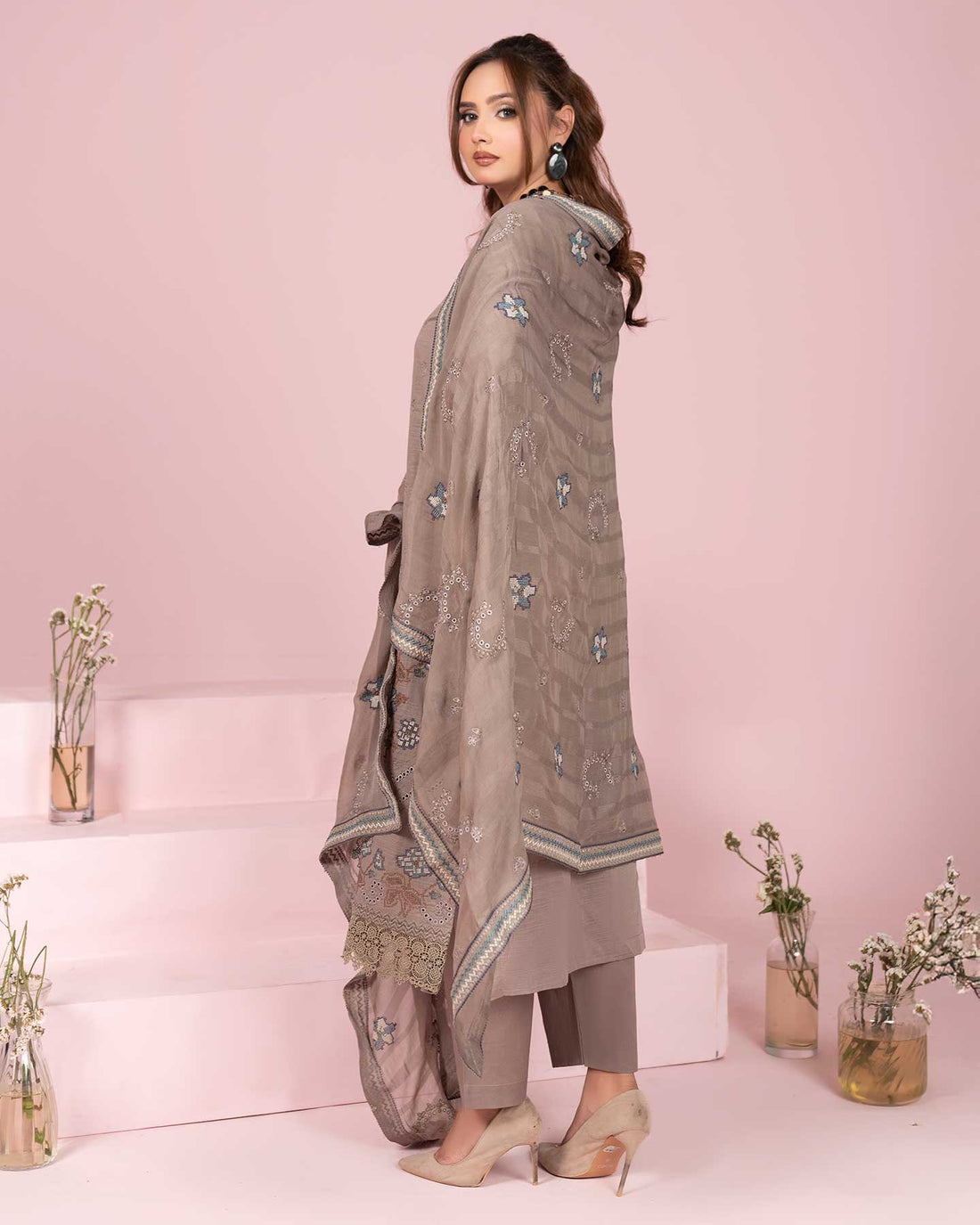 Payrahan - EMB Bana Doriya Lawn - 3Pc - Vol-574- D-08