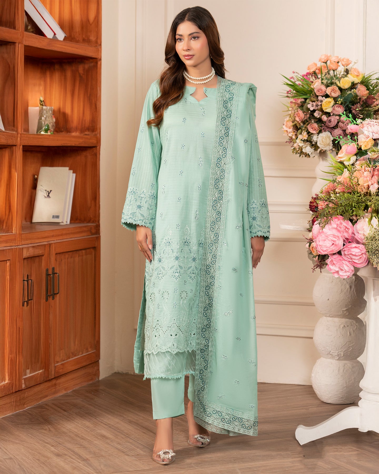 Amrish - Bana Doriya EMB Lawn - 3Pc - Vol-580- D-02