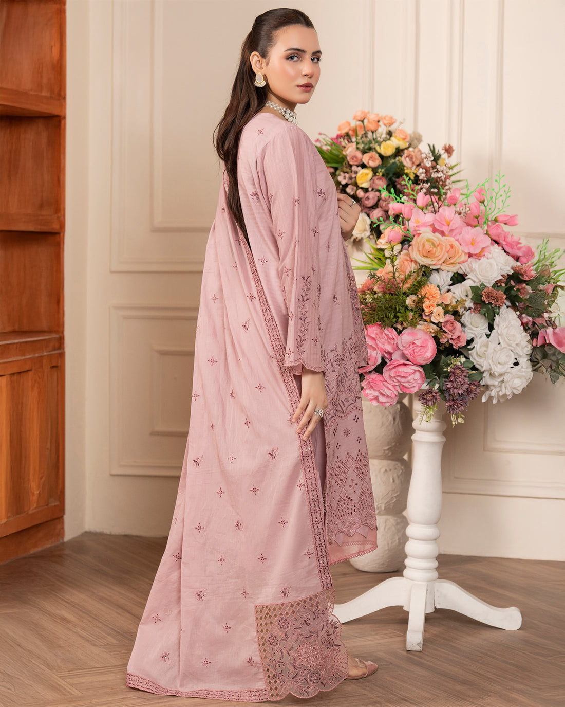 Amrish - Bana Doriya EMB Lawn - 3Pc - Vol-580- D-03