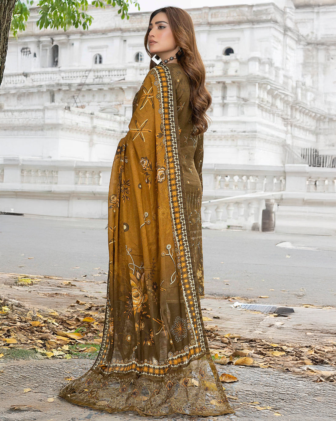 Aashiyana - Digitally Printed Emb Bana Dora Lawn - 3 PC - Vol 521 - D-04