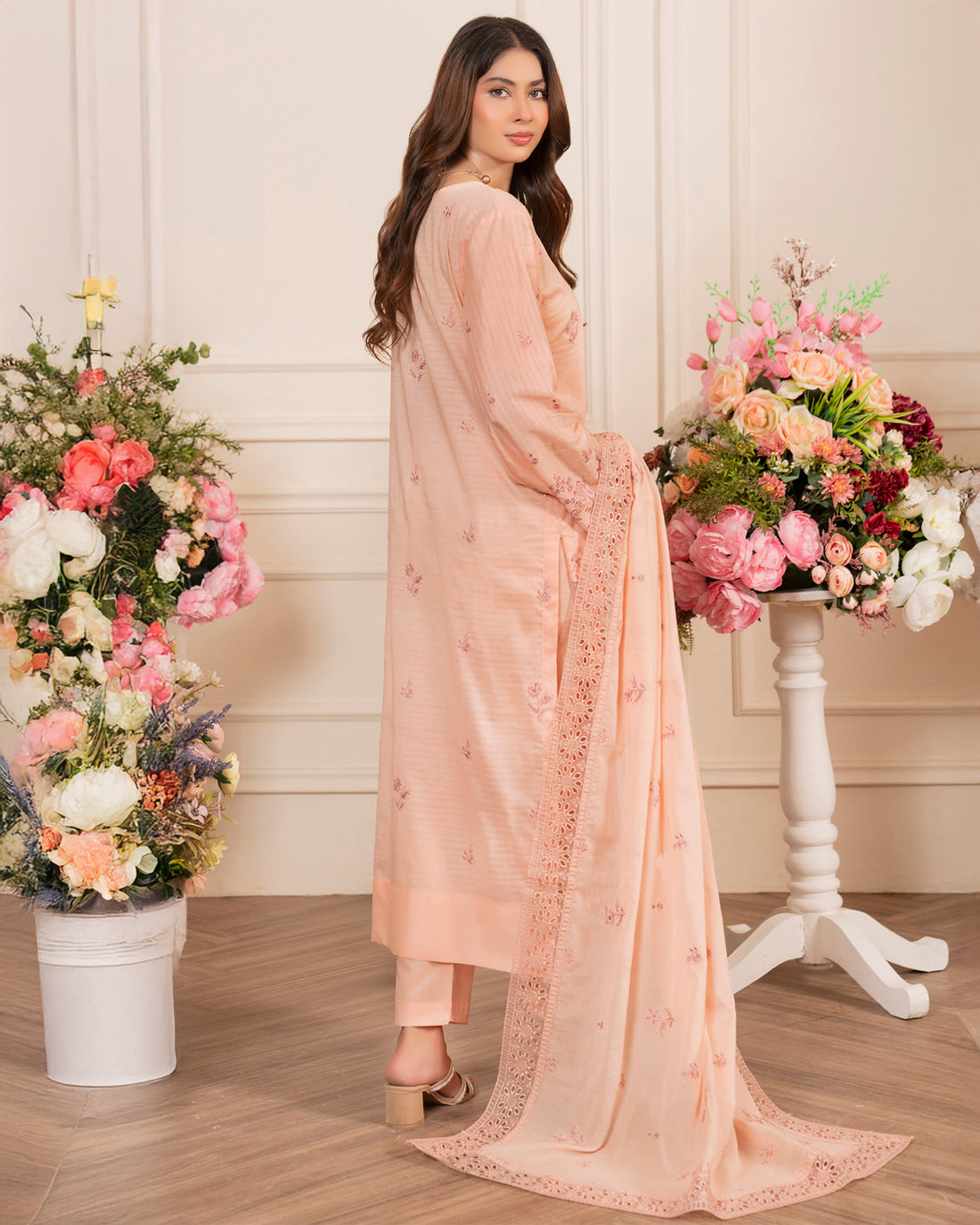 Amrish - Bana Doriya EMB Lawn - 3Pc - Vol-580- D-06