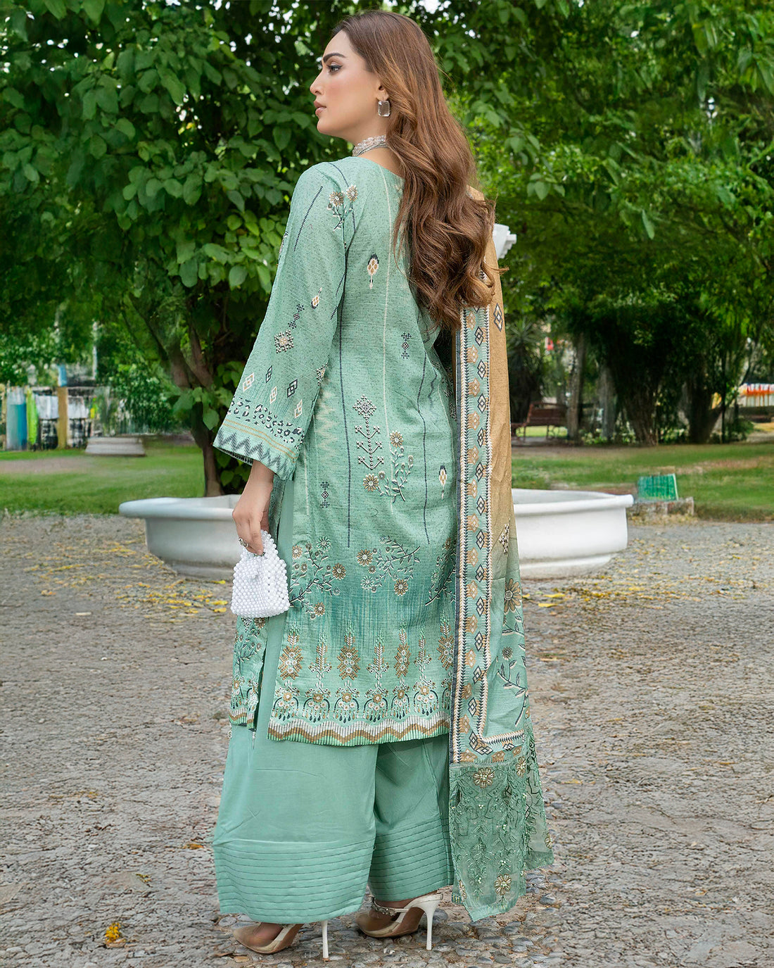 Aashiyana - Digitally Printed Emb Bana Dora Lawn - 3 PC - Vol 521 - D-06