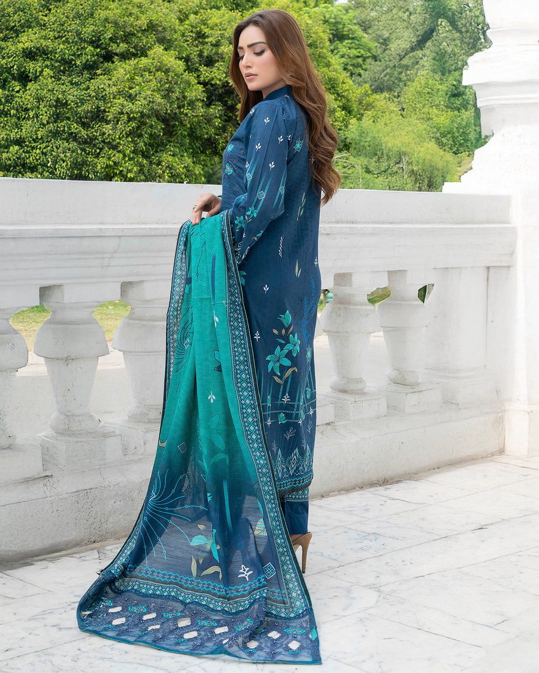 Aashiyana - Digitally Printed Emb Bana Dora Lawn - 3 PC - Vol 521 - D-08